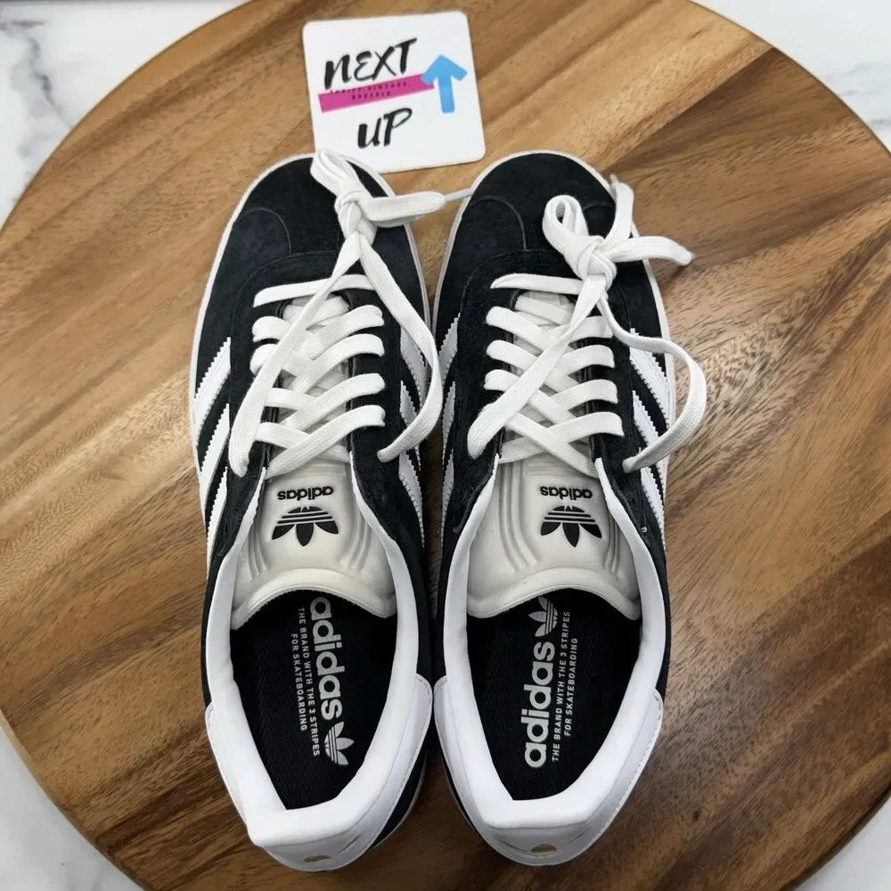 Mens size 8.5-adidas Gazelle ADV Black White Gold Sneakers FX6563 Sneakers